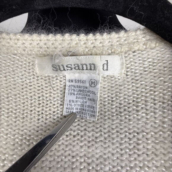 Vintage 80s 90s Angora Blend Floral Cardigan Short Sleeve, Made in Hong Kong - Picture 10 of 15